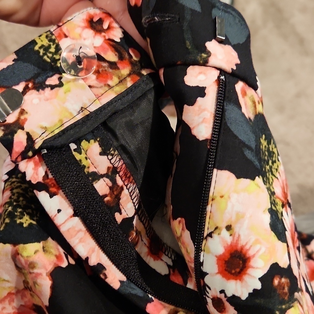 [Adrianna Papell] Floral Side Zip Ankle Pants - Size 14 - Picture 7 of 8